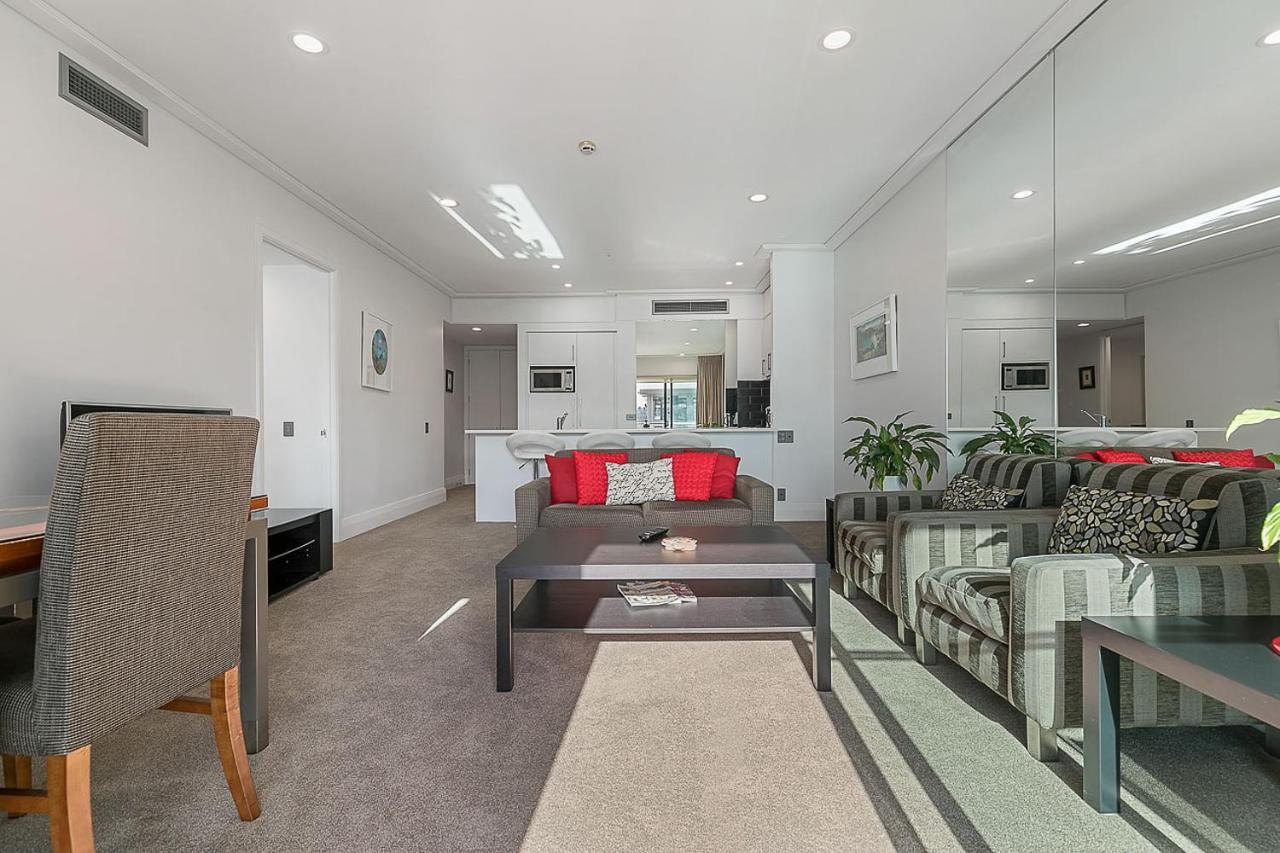 Stunning & Spacious Haven On The Waterfront! Auckland Bagian luar foto
